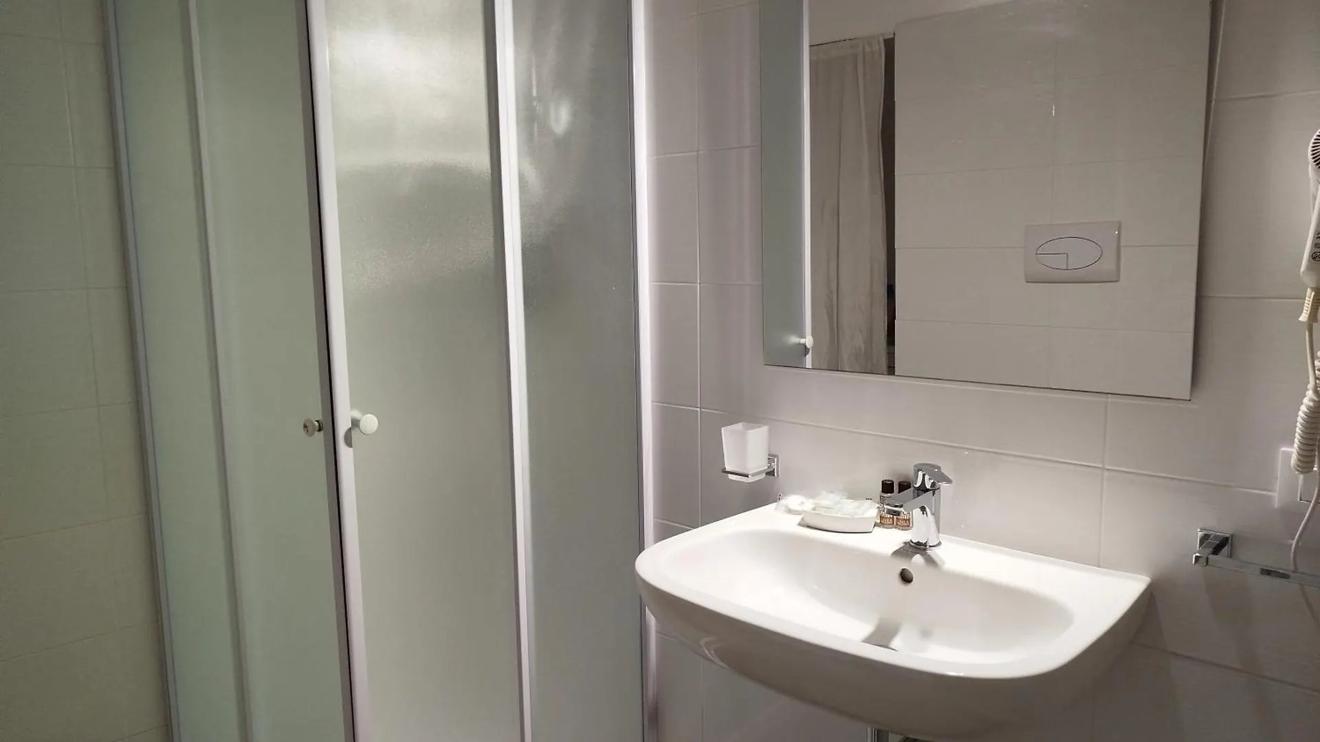 카스텔라마레델골포 Casa Paloma 아파트 0*,