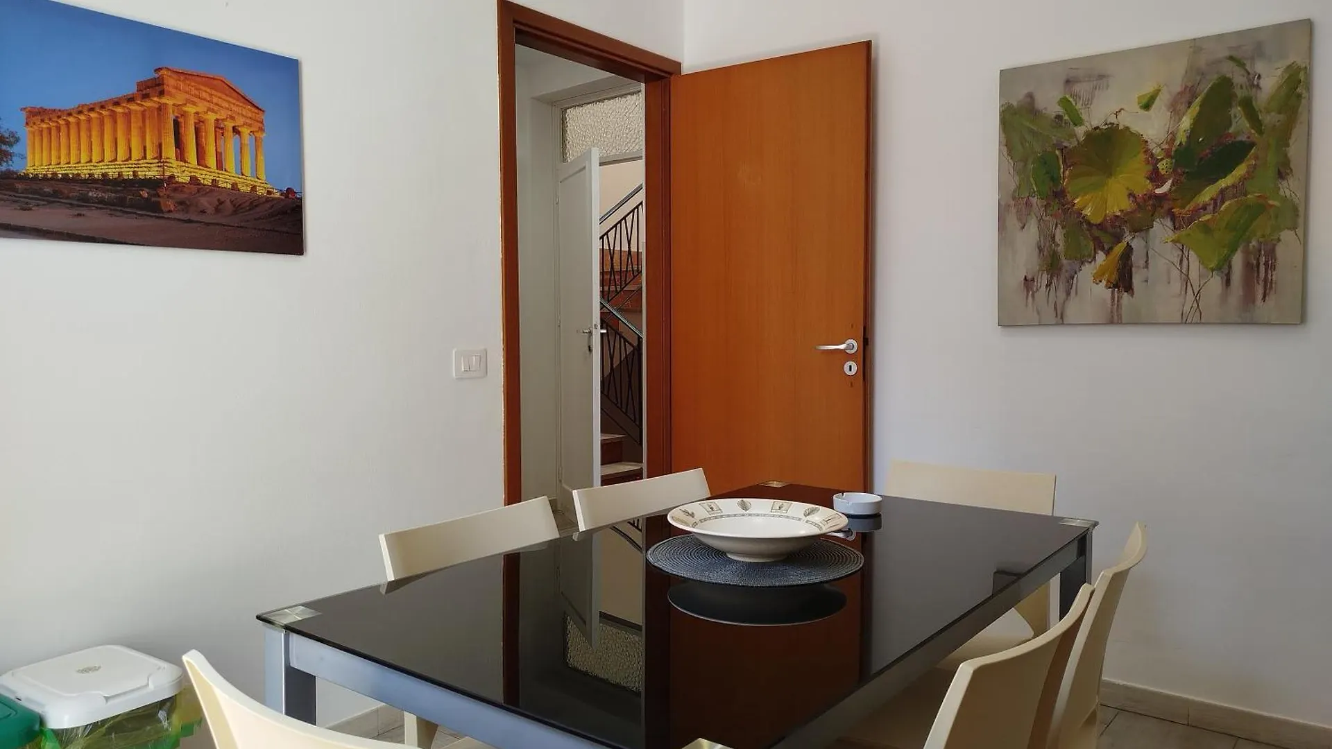 카스텔라마레델골포 Casa Paloma 아파트
